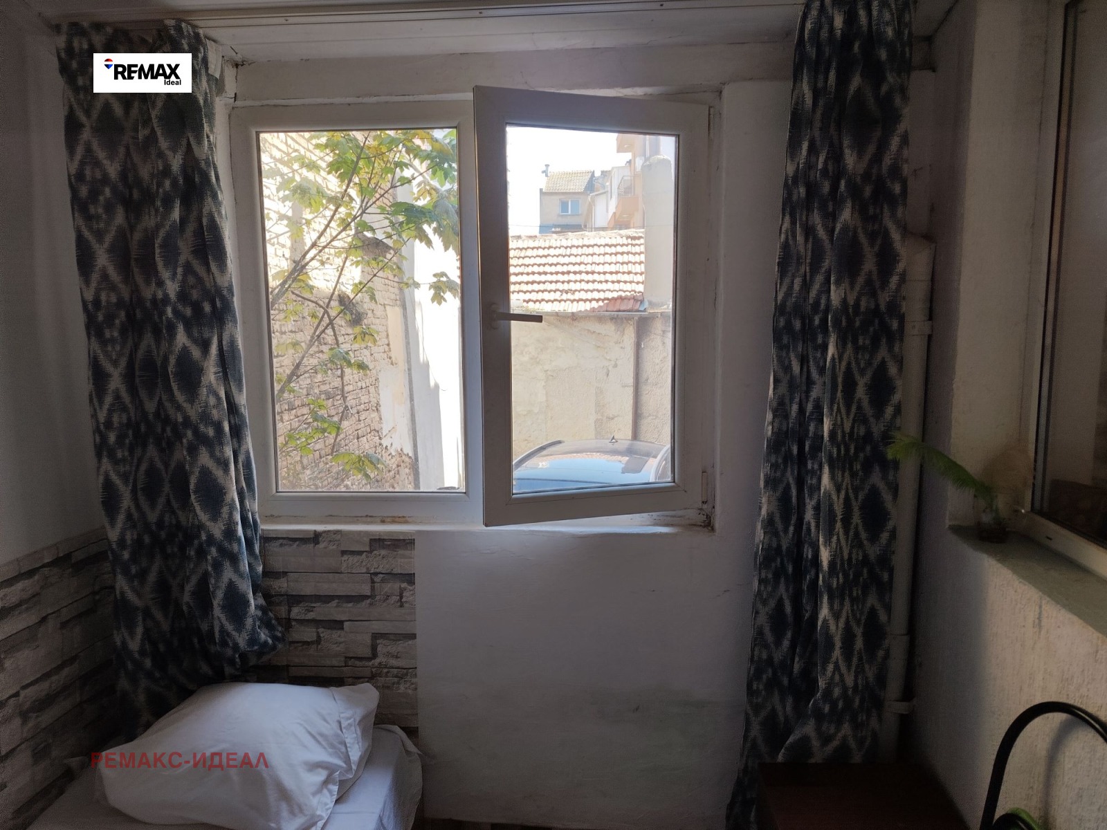 Продава АТЕЛИЕ, ТАВАН, гр. Варна, Колхозен пазар, снимка 3 - Апартаменти - 54376571