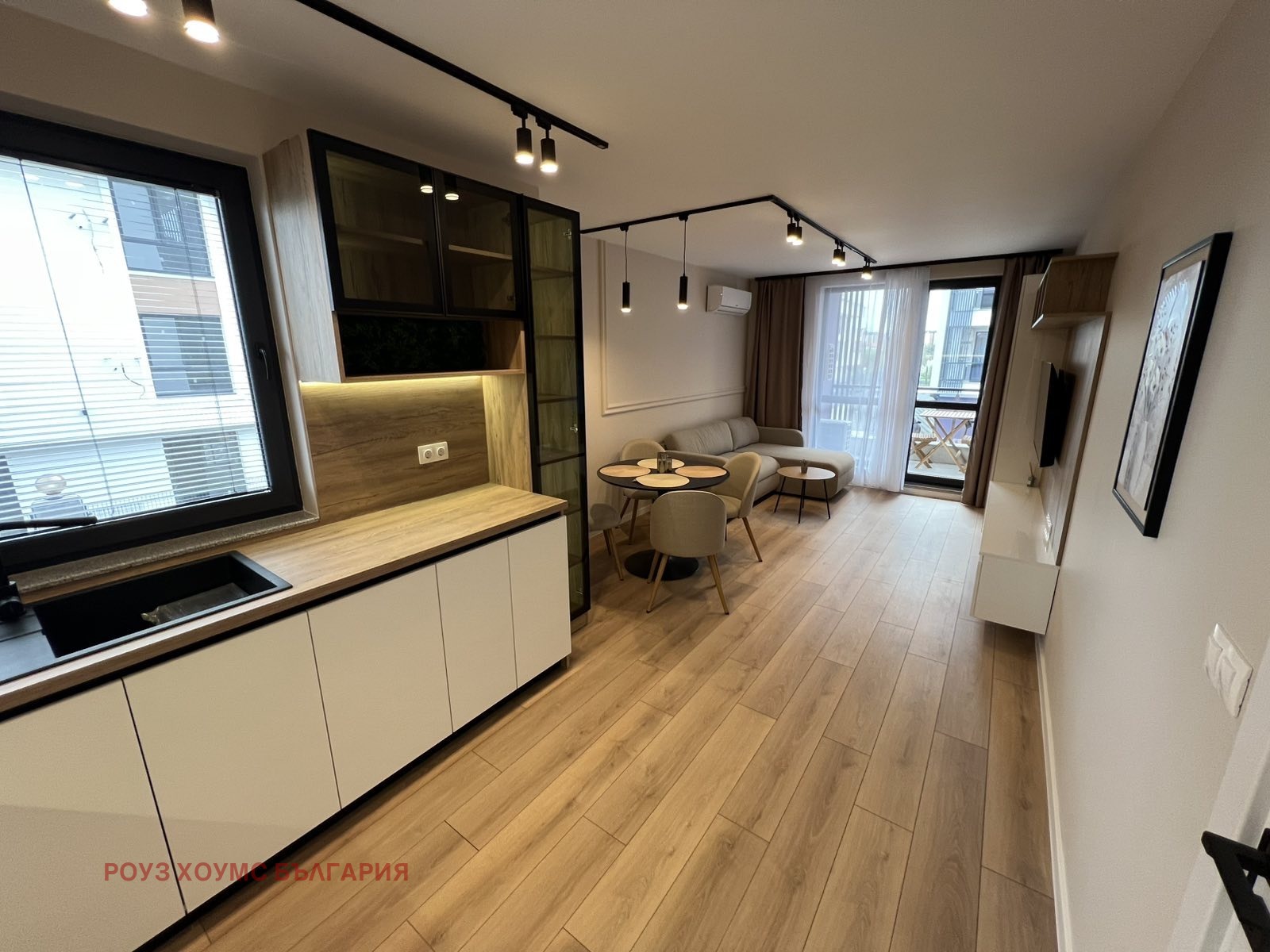 Продава 2-СТАЕН, гр. Пловдив, Остромила, снимка 2 - Апартаменти - 54104065