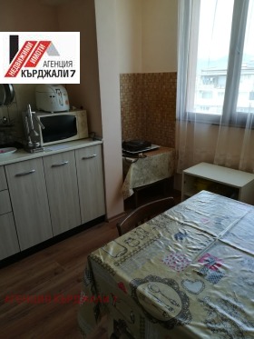 ����� ������� 4-�����,���� ��������, ���������