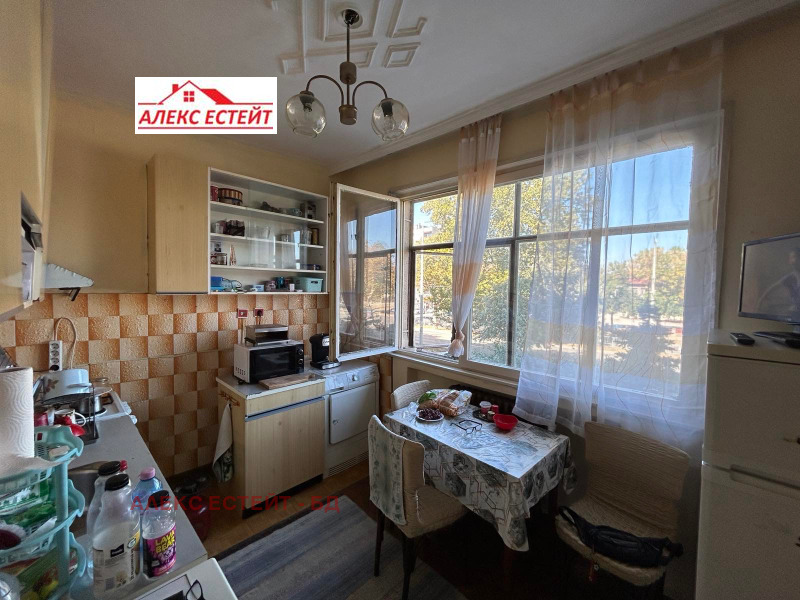 Продава  2-стаен град Русе , Здравец Север 1 , 68 кв.м | 81850597 - изображение [3]