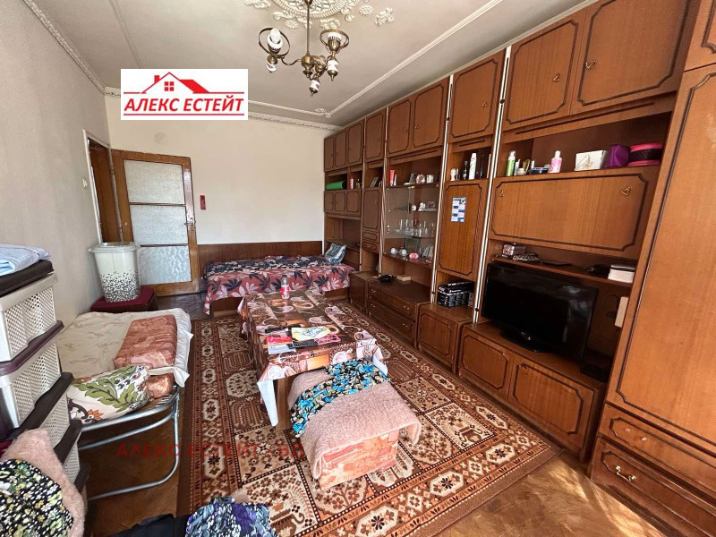 Продава  2-стаен град Русе , Здравец Север 1 , 68 кв.м | 81850597