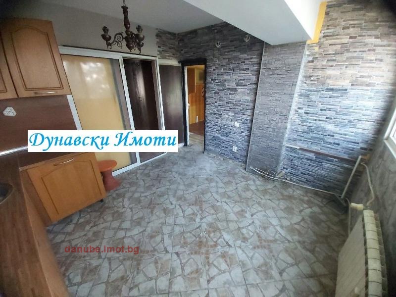 Продава 3-СТАЕН, гр. Русе, Възраждане, снимка 15 - Aпартаменти - 47345972