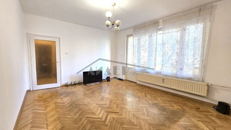 Na prodej  2 ložnice Plovdiv , Karšijaka , 88 m2 | 65160373 - obraz [2]