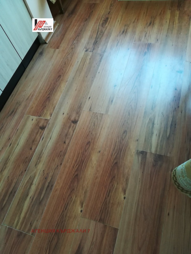 Продава 4-СТАЕН, гр. Кърджали, Веселчане, снимка 3 - Апартаменти - 53266612