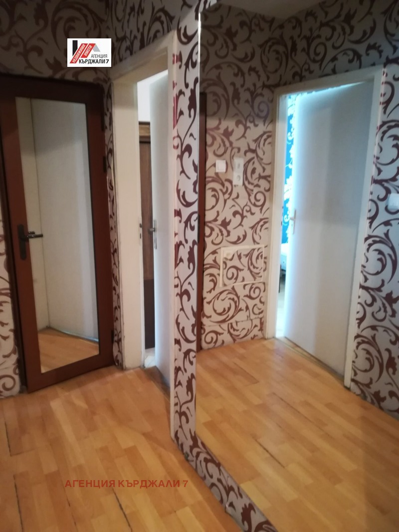 Продава 4-СТАЕН, гр. Кърджали, Веселчане, снимка 11 - Апартаменти - 53266612