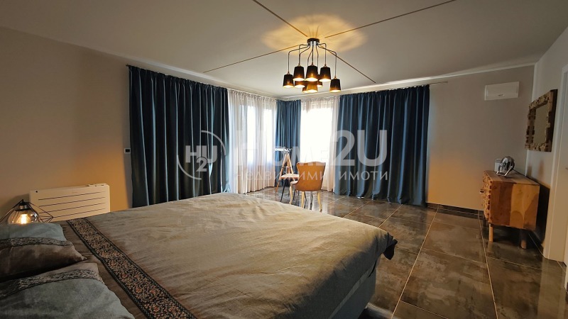 Продава МНОГОСТАЕН, гр. Бургас, Център, снимка 13 - Апартаменти - 53314627