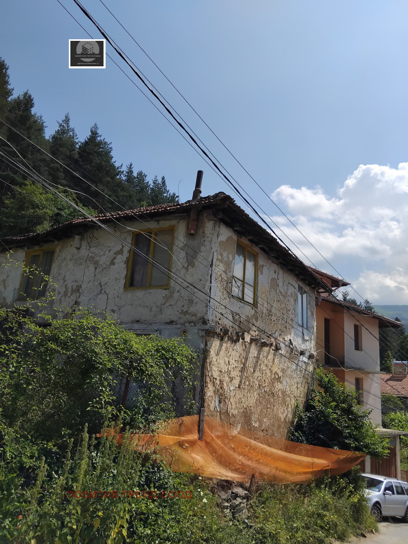 Til salgs  Hus Kjustendil , Kolusja , 100 kvm | 77003508
