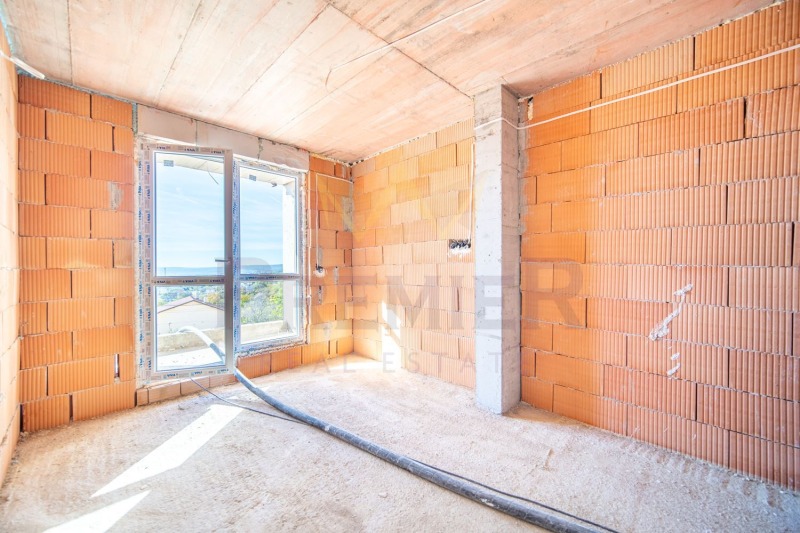 Продава 2-СТАЕН, град Варна, Възраждане 3 • 84500 € / 165267.64 лв. • 31491522 1