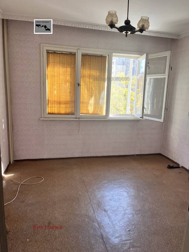 Продава 3-СТАЕН, гр. Пазарджик, Запад, снимка 2 - Aпартаменти - 49131866