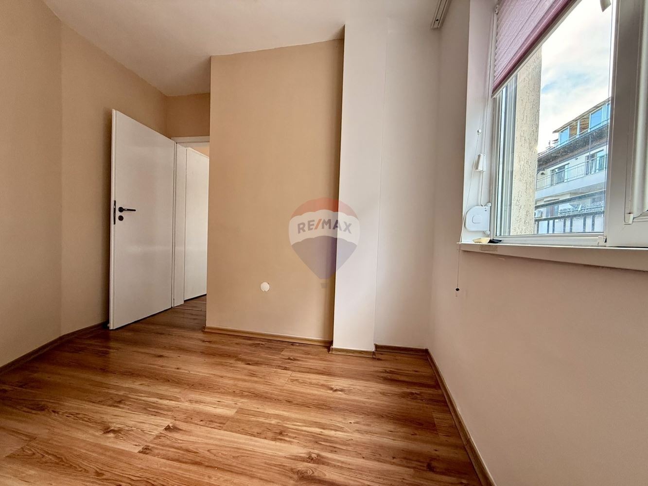 Продава 3-СТАЕН, гр. Варна, Базар Левски, снимка 12 - Апартаменти - 56227542