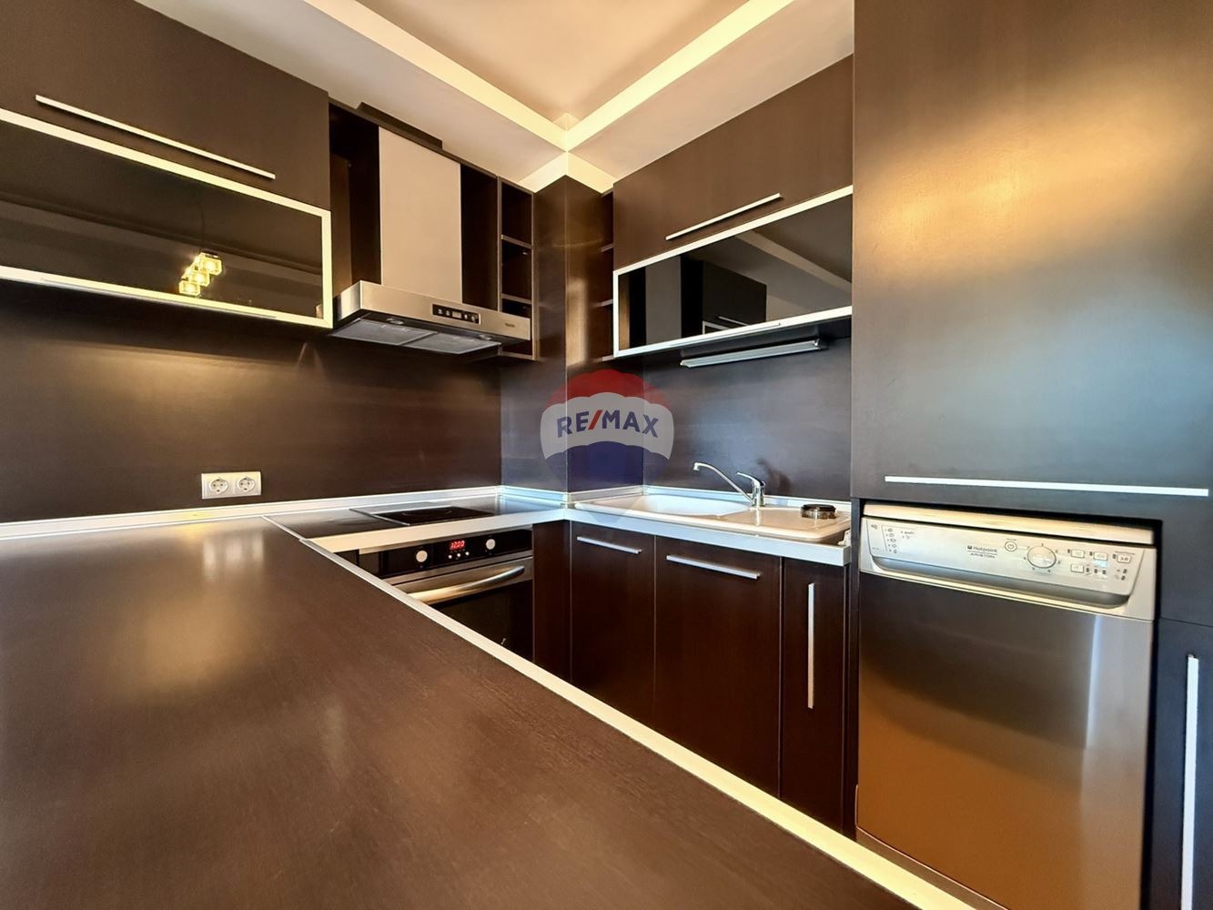Продава 3-СТАЕН, гр. Варна, Базар Левски, снимка 4 - Апартаменти - 56227542