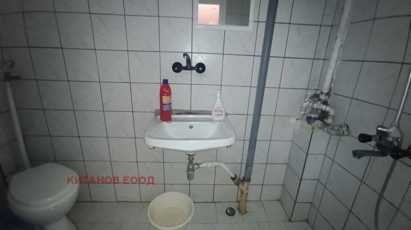 Продава  2-стаен град Благоевград , Широк център , 66 кв.м | 40441331 - изображение [8]