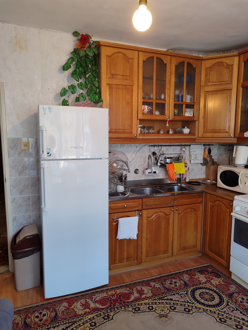 Na sprzedaż  1 sypialnia Burgas , Centar , 50 mkw | 86860535