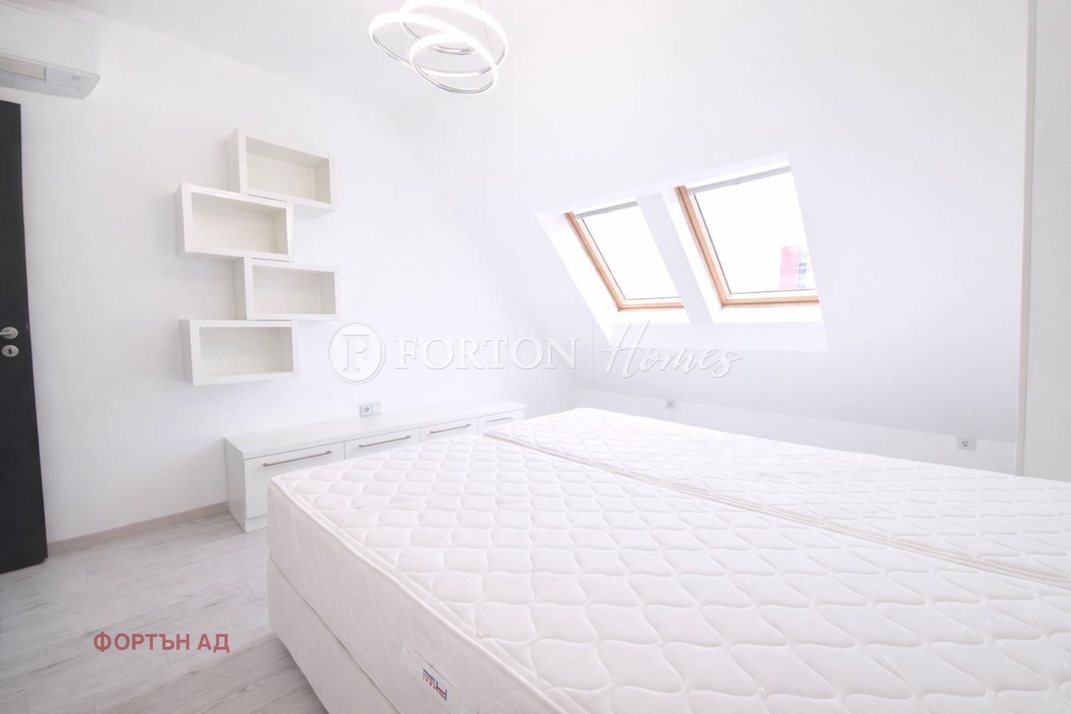 Продава 3-СТАЕН, гр. София, Център, снимка 7 - Апартаменти - 55941301