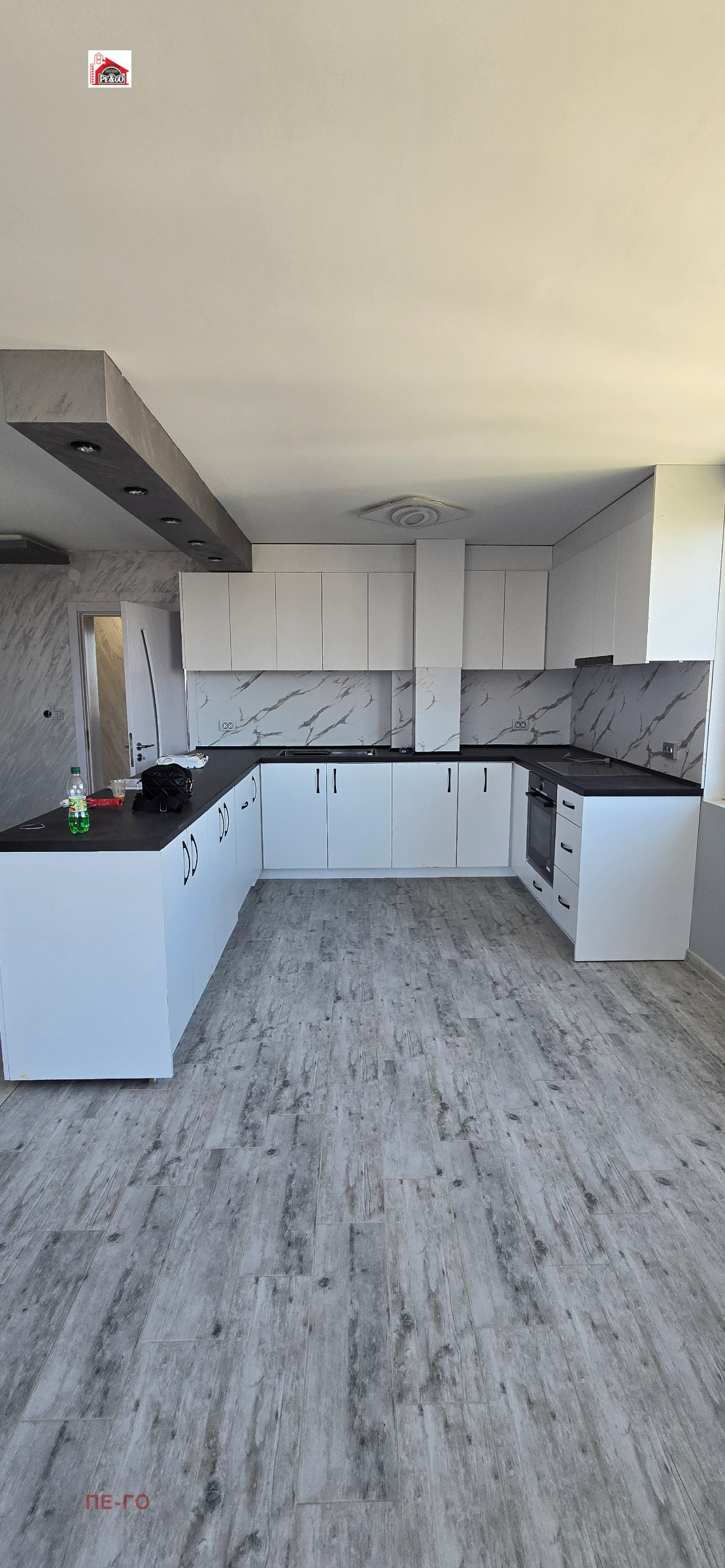 Продава 3-СТАЕН, гр. Пазарджик, Промишлена зона, снимка 2 - Апартаменти - 54309687