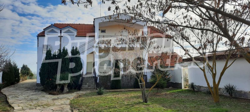 Продава КЪЩА в област Добрич, с. Топола - 500 кв.м / 450 000 € » 880 123.50 лв., БЪЛГЕРИАН ПРОПЕРТИС