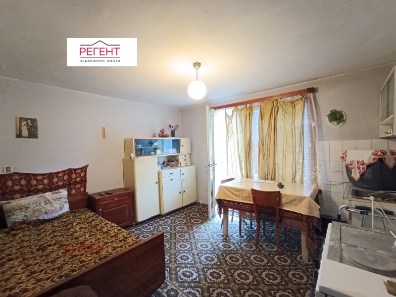 Продава КЪЩА, гр. Габрово, Недевци, снимка 2 - Къщи - 52705943