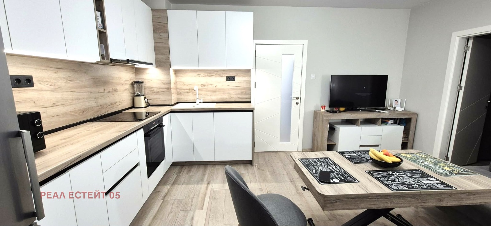 Продава 3-СТАЕН, гр. Пловдив, Кючук Париж, снимка 2 - Апартаменти - 55475497