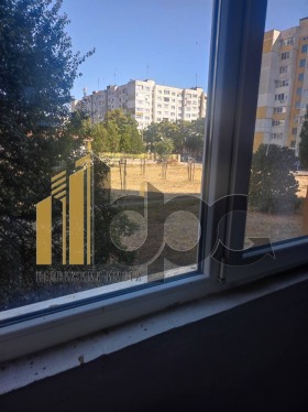 На продаж 2 спальні