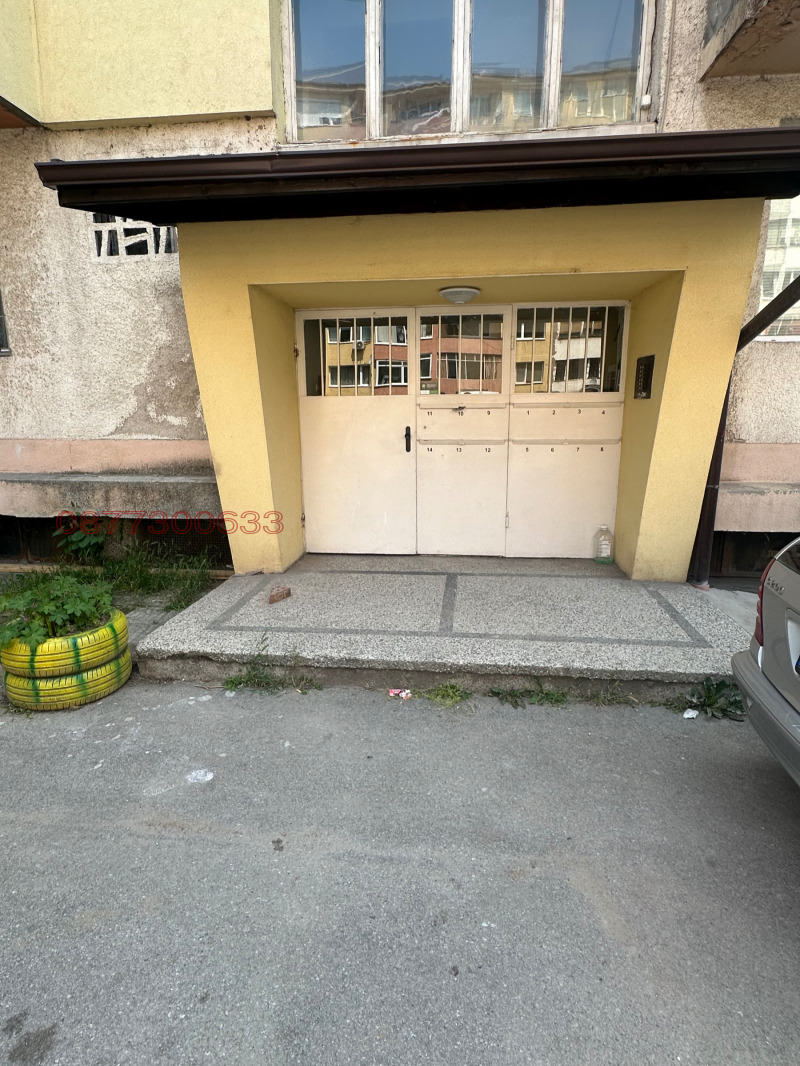 Zu verkaufen  2 Schlafzimmer Pernik , Zentar , 85 qm | 10618811