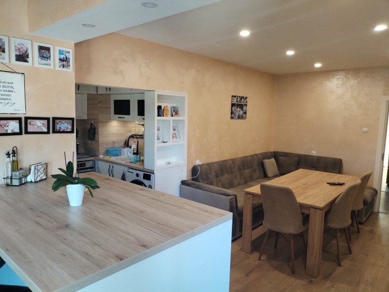 Продава 3-СТАЕН, гр. Шумен, Добруджански, снимка 3 - Апартаменти - 53152900