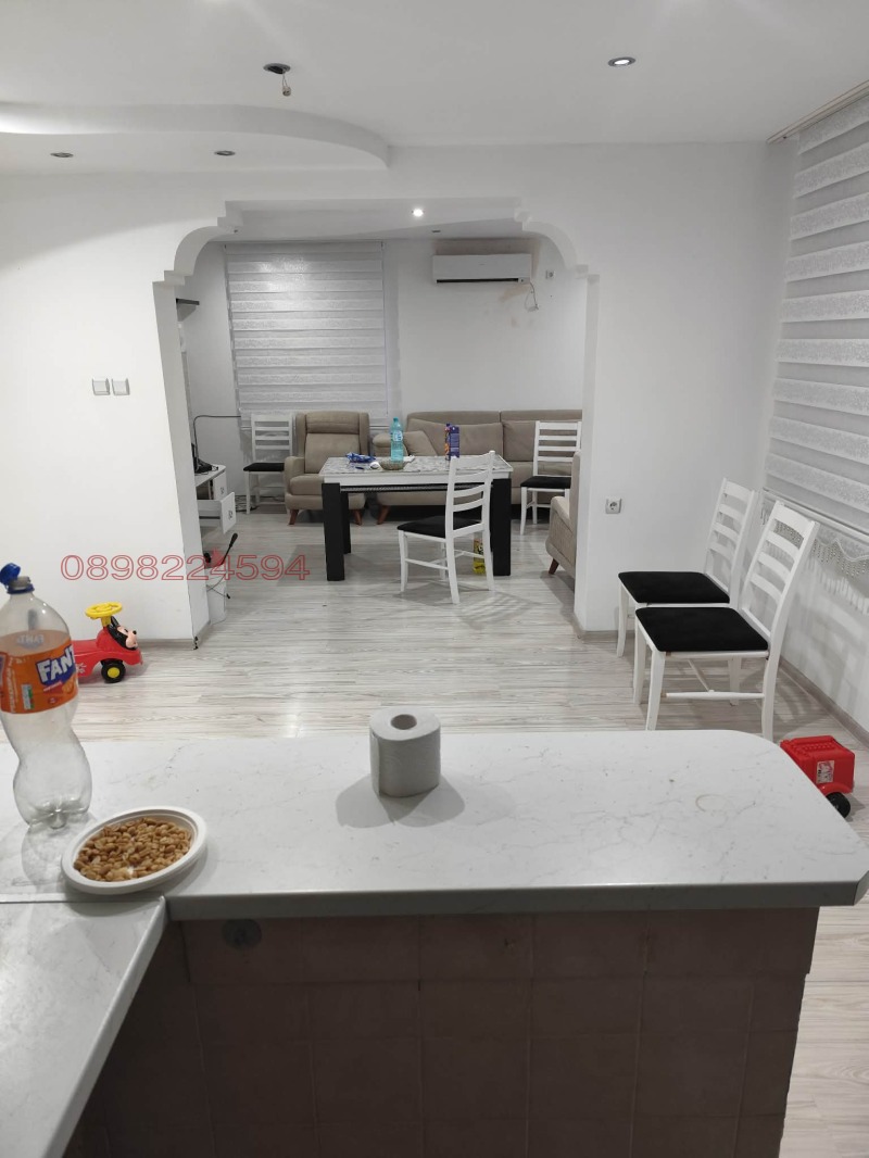 Продава 3-СТАЕН, гр. Разград, Житница, снимка 3 - Апартаменти - 53308417