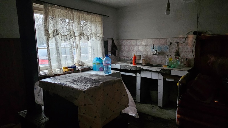 Продава КЪЩА, с. Лопян, област София област, снимка 8 - Къщи - 52577436