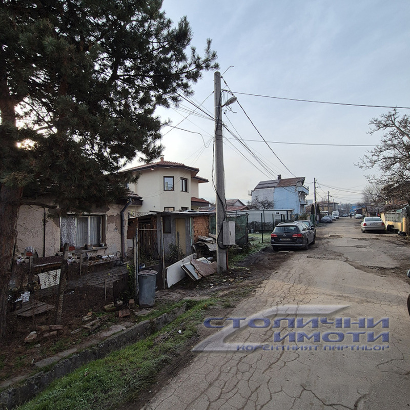 Продава КЪЩА, гр. София, Модерно предградие