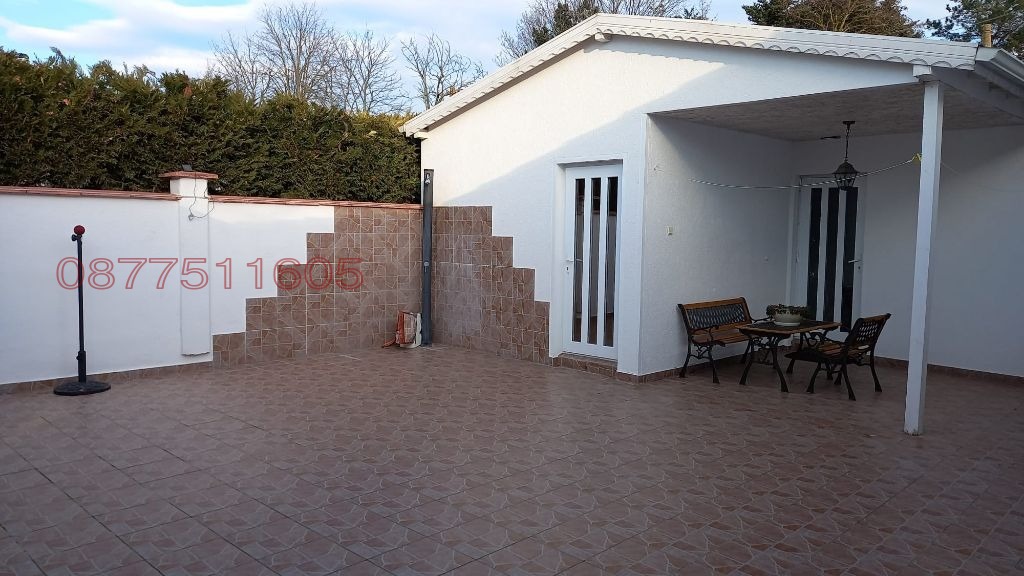 Продава КЪЩА, с. Соколово, област Добрич, снимка 17 - Къщи - 54939534