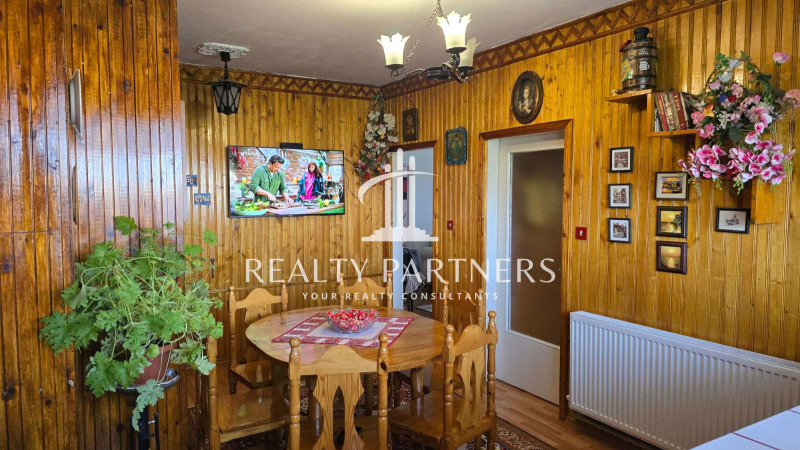 À vendre  2 chambres région Pernik , Radomir , 85 m² | 96204119
