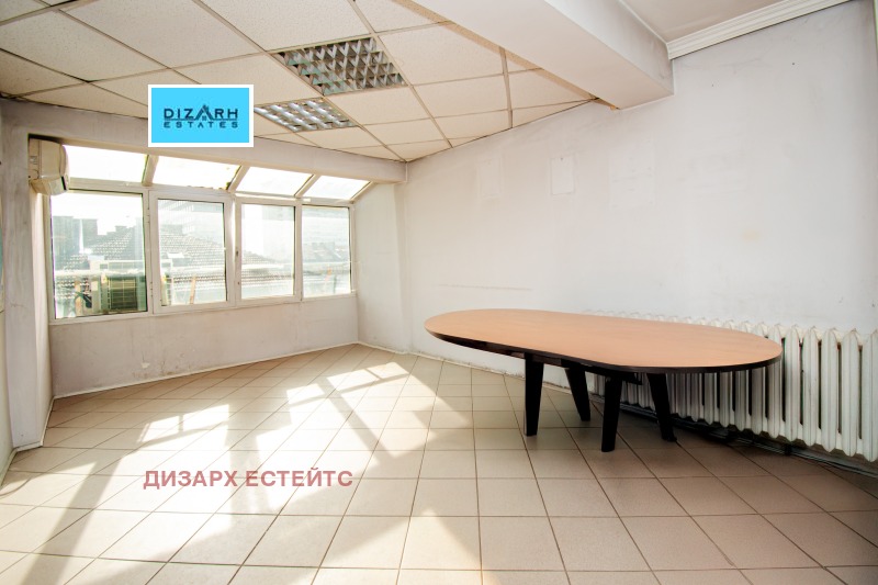 Продава 3-СТАЕН, гр. София, Медицинска академия