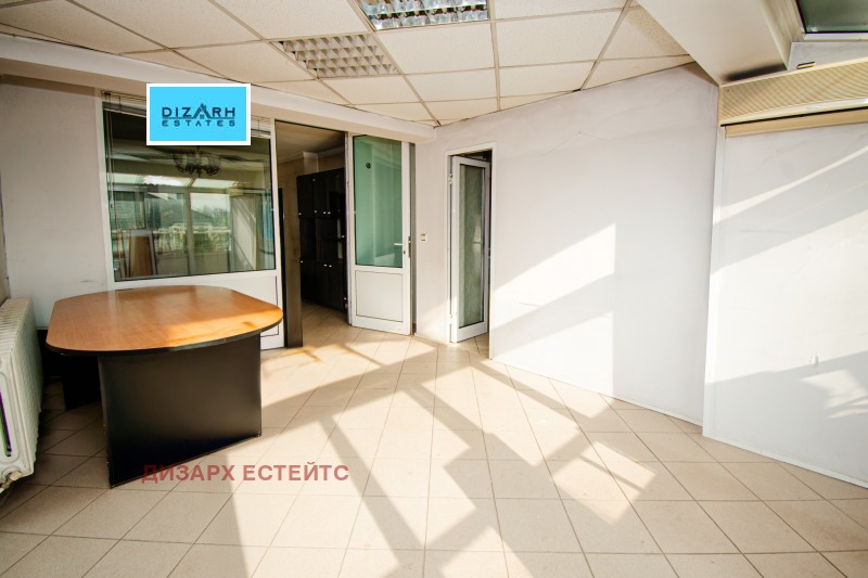 Продава 3-СТАЕН, гр. София, Медицинска академия, снимка 2 - Апартаменти - 52409097