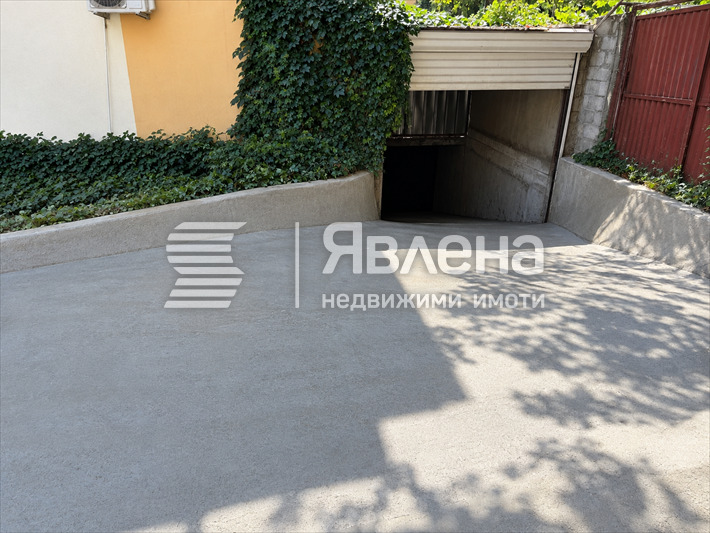 Продава ГАРАЖ, ПАРКОМЯСТО, гр. Варна, Лятно кино Тракия, снимка 3 - Гаражи и паркоместа - 56108329