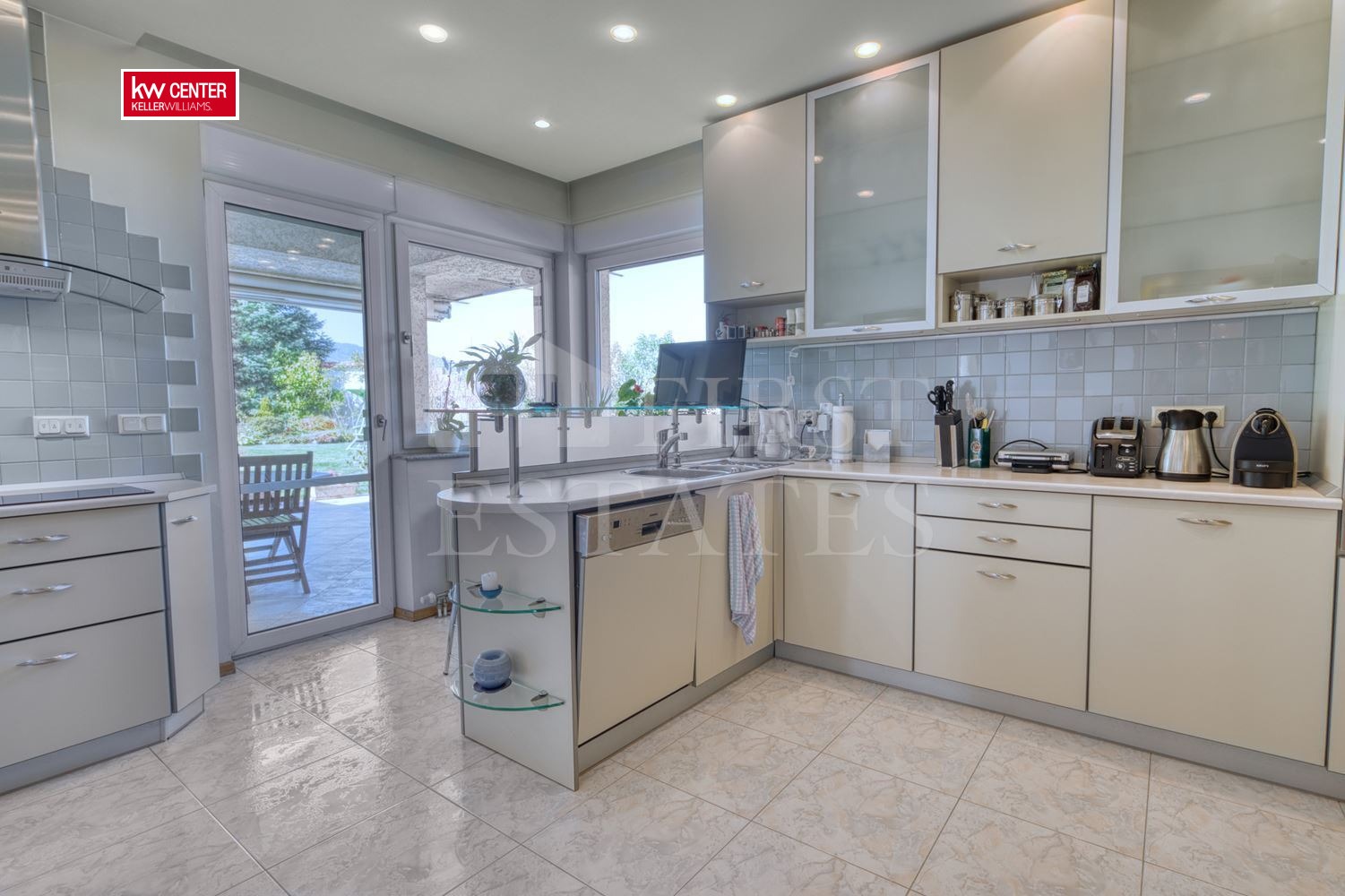 Продава КЪЩА, гр. София, Горна баня, снимка 5 - Къщи - 53955818