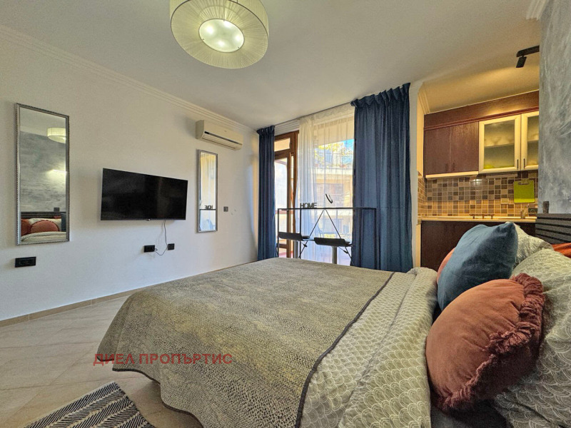 Продава 1-СТАЕН, област Бургас, гр. Свети Влас • 56500 € / 110504.40 лв. • 89793815 1