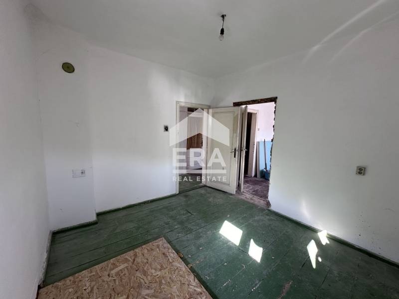 Продава 3-СТАЕН, гр. Велико Търново, Център, снимка 3 - Апартаменти - 53438700