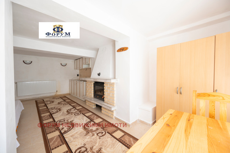 Продава КЪЩА, с. Лесново, област София област, снимка 12 - Къщи - 47097216