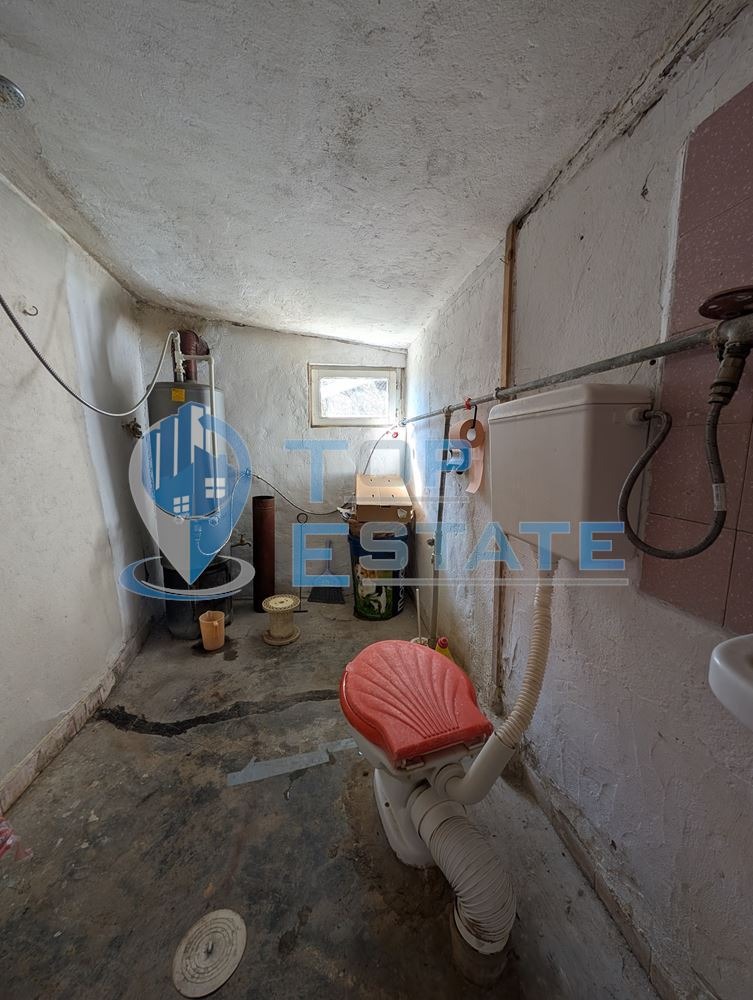 Продава КЪЩА, с. Длъжка поляна, област Търговище, снимка 5 - Къщи - 49616762