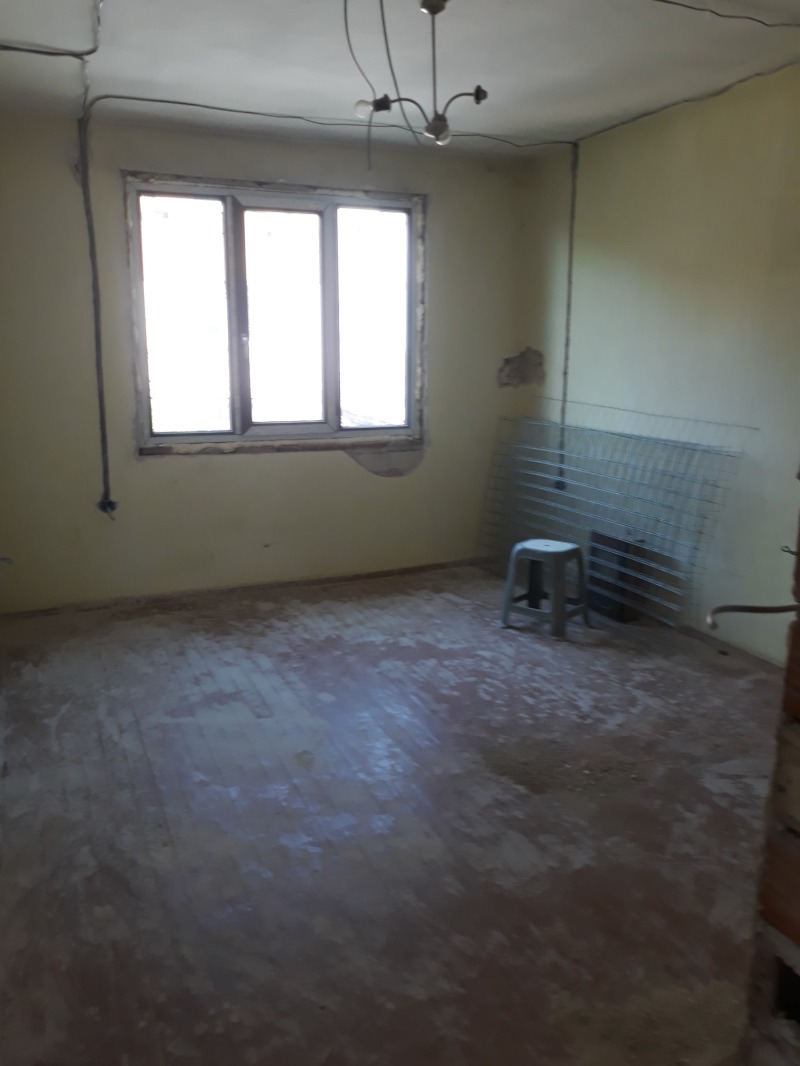 Til salg  Hus Lovech , Dikisana , 342 kvm | 72691997 - billede [5]