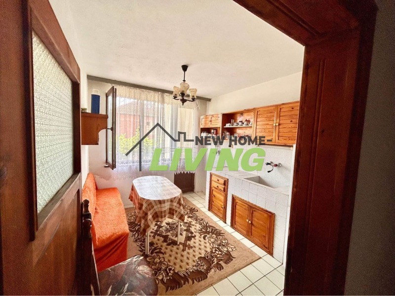 En venta  Casa región Plovdiv , Cheshnegirovo , 182 metros cuadrados | 95048032 - imagen [4]