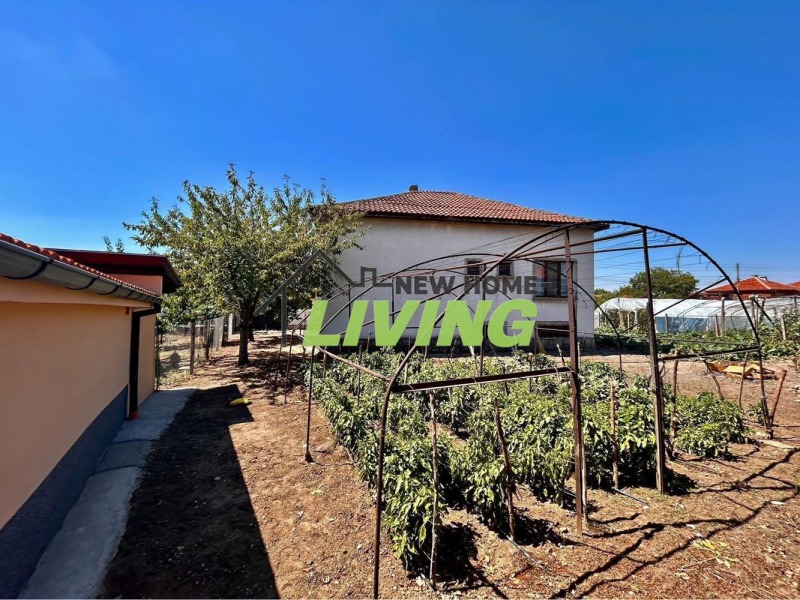 En venta  Casa región Plovdiv , Cheshnegirovo , 182 metros cuadrados | 95048032 - imagen [13]