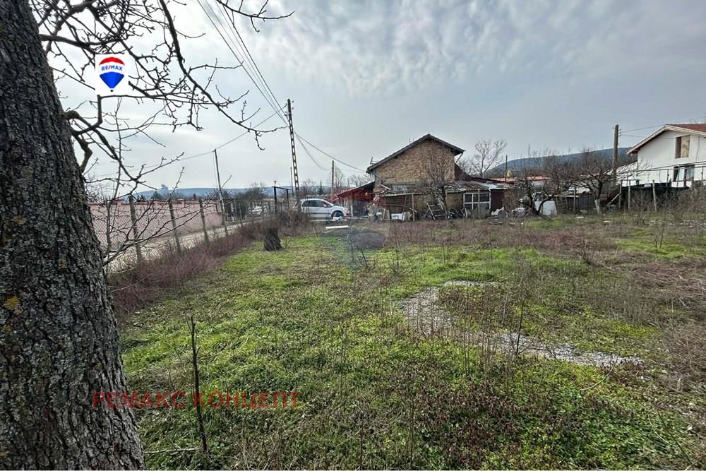 Продава ПАРЦЕЛ, гр. Шумен, м-т Под Манастира, снимка 4 - Парцели - 53721539