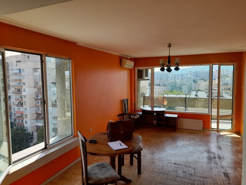 Продава  3-стаен град София , Люлин 1 , 120 кв.м | 22704743