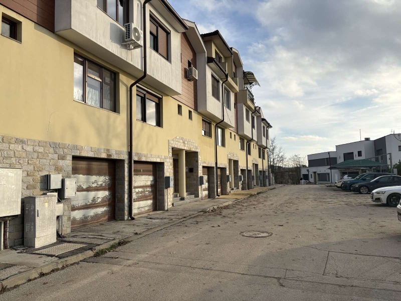 Продава КЪЩА, гр. Плевен, Кайлъка, снимка 3 - Къщи - 52771020