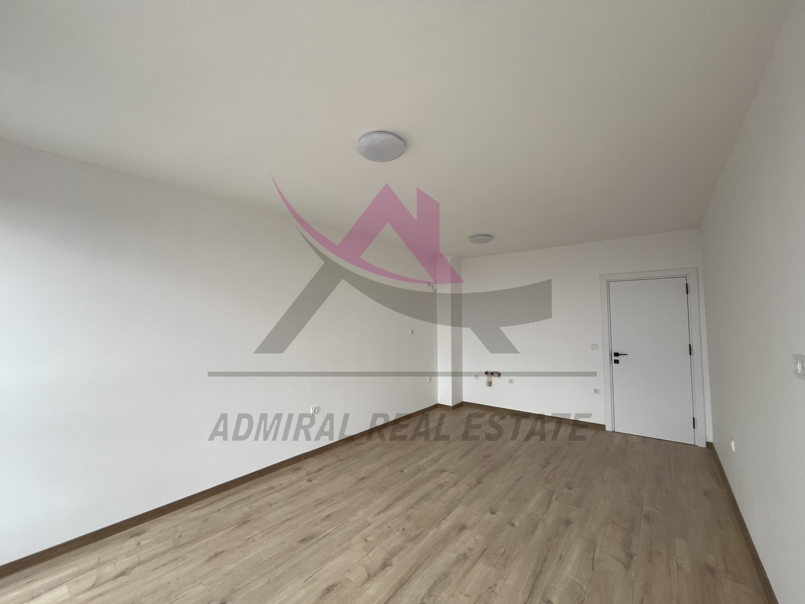 Продава 2-СТАЕН, гр. Варна, Изгрев, снимка 3 - Апартаменти - 54080615