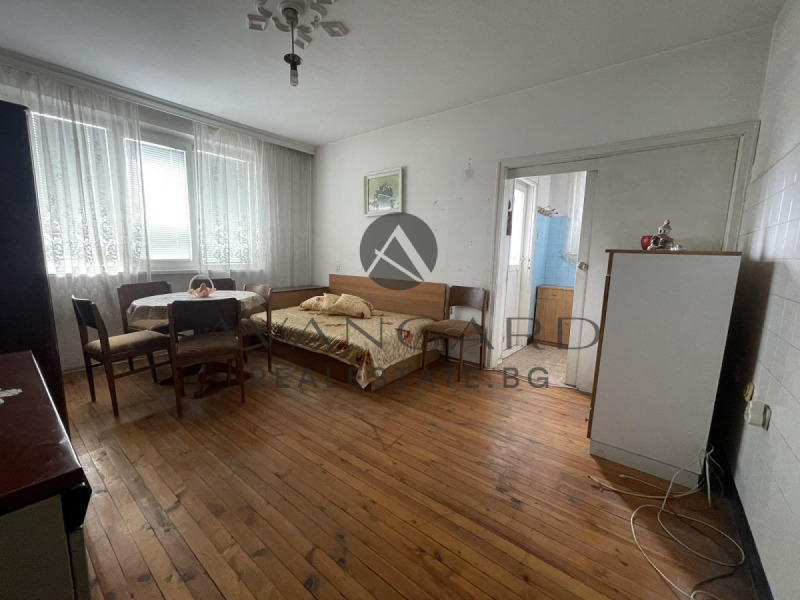 Продава  4-стаен, град Пловдив, Христо Смирненски •  175 099 EUR • ID 14430603 — holmes.bg - [1] 