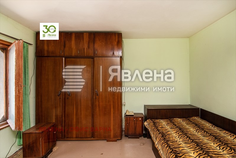 Продава ЕТАЖ ОТ КЪЩА, гр. Варна, Трошево, снимка 3 - Етаж от къща - 48073725