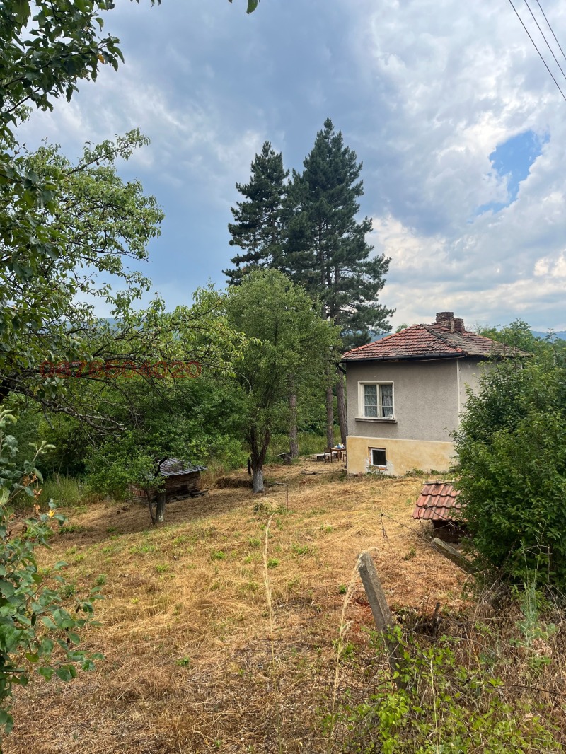 Продава КЪЩА, с. Цацаровци, област София област, снимка 17 - Къщи - 52862034