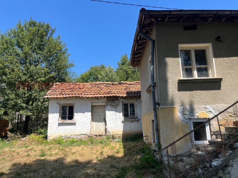 Продава КЪЩА, с. Цацаровци, област София област, снимка 14 - Къщи - 52862034