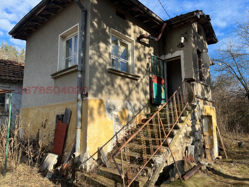 Продава КЪЩА, с. Цацаровци, област София област, снимка 3 - Къщи - 49210944